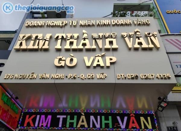 Mẫu biển quảng c&aacute;o tiệm v&agrave;ng kim thanh v&acirc;n