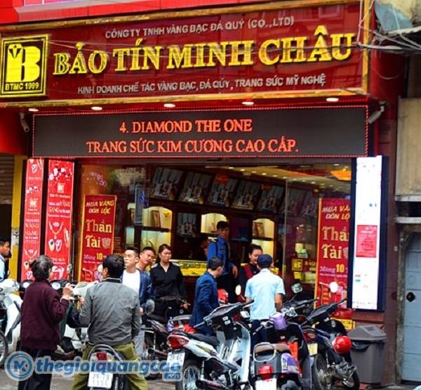 Chất liệu l&agrave;m bảng hiệu tiệm v&agrave;ng sang trọng