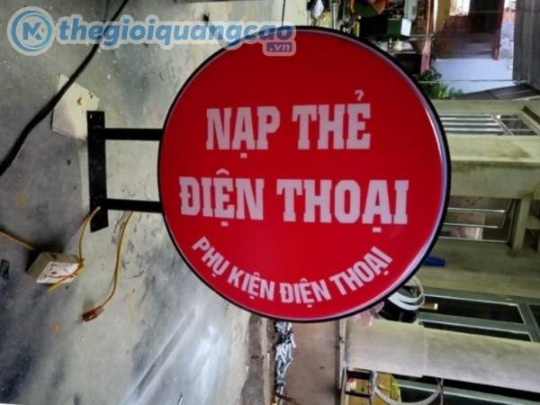 Biển vẫy điện thoại mica h&uacute;t nổi