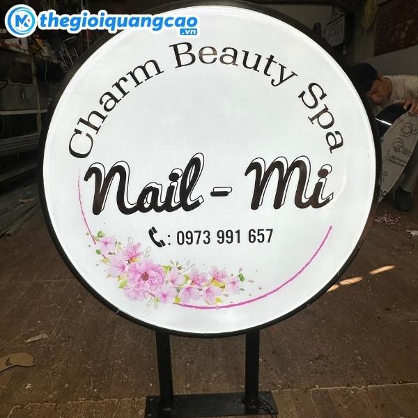 Mẫu biển vẫy tròn đèn LED tiệm nail