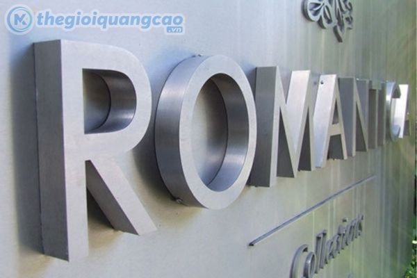 Mẫu chữ inox trắng xước