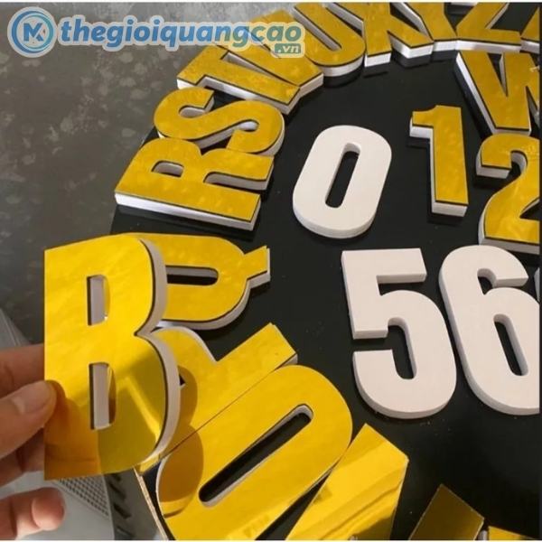 Chữ nổi alu s&aacute;ng gương