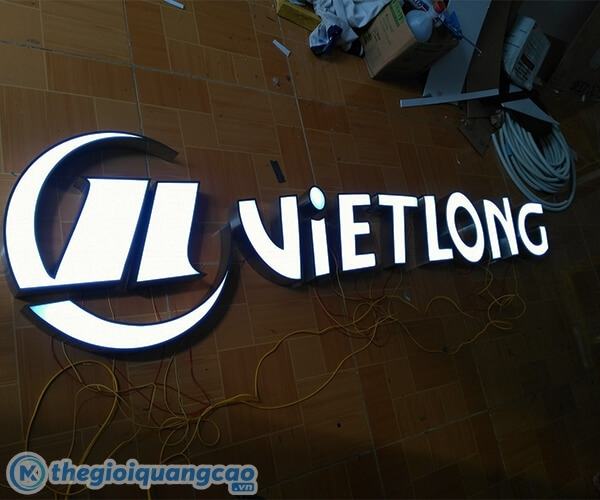 Mẫu chữ nổi alu mặt mica xuy&ecirc;n s&aacute;ng