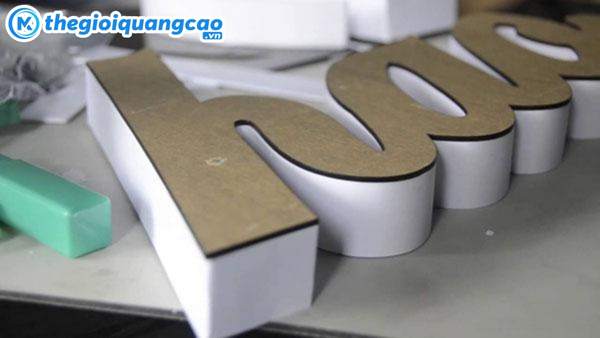 Mẫu chữ mica chân Formex