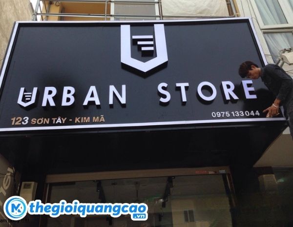 Biển alu &acirc;m bản chữ nổi mica gi&aacute; rẻ