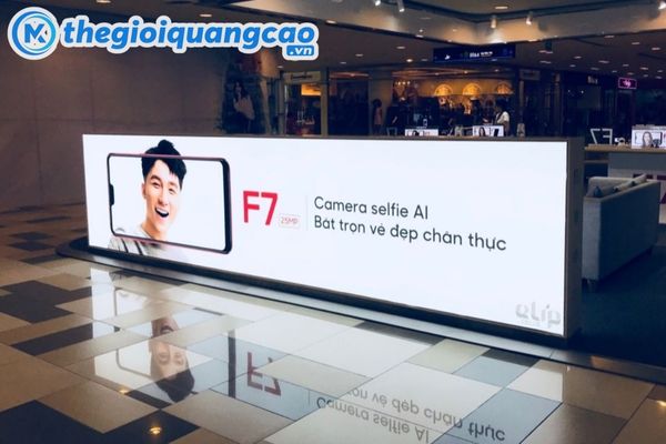 Làm biển quảng cáo hộp đèn hiflex cho quảng cáo điện thoại