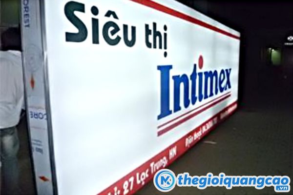 Làm biển hộp đèn hiflex cho siêu thị Intimex