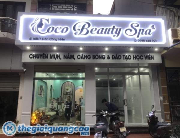 Làm bảng hiệu chữ nổi mica xuyên sáng