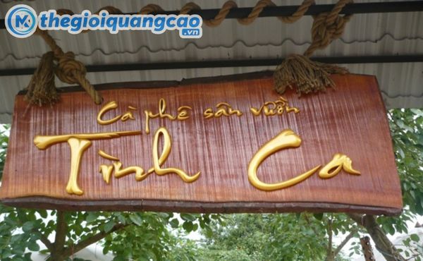 Làm bảng hiệu gỗ giá rẻ tại TPHCM