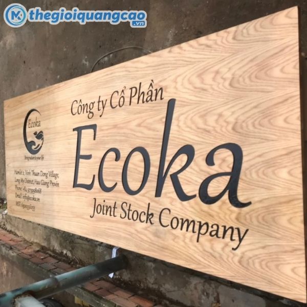Mẫu biển quảng cáo gỗ khắc chìm