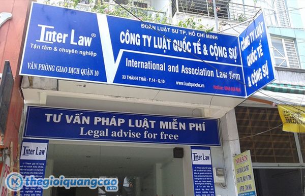 Làm bảng hiệu khung sắt căng bạt hiflex