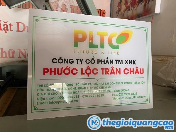Mẫu bảng hiệu mica dán decal đẹp cho công ty