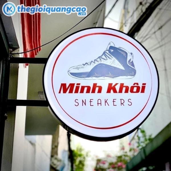 Mẫu biển vẫy quảng cáo mica hút nổi