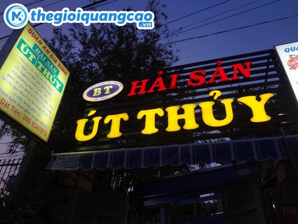 Làm bảng hiệu giá rẻ HCM