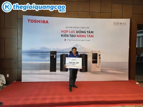 Thi c&ocirc;ng backdrop gi&aacute; rẻ, uy t&iacute;n tại Thế Giới Quảng C&aacute;o