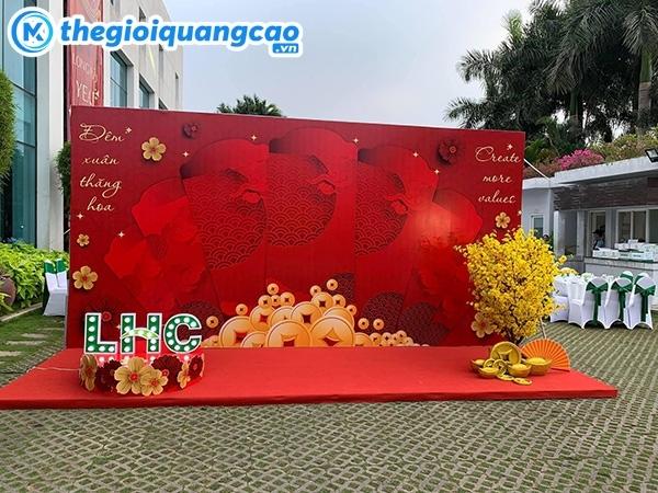 Thiết kế thi c&ocirc;ng backdrop tết